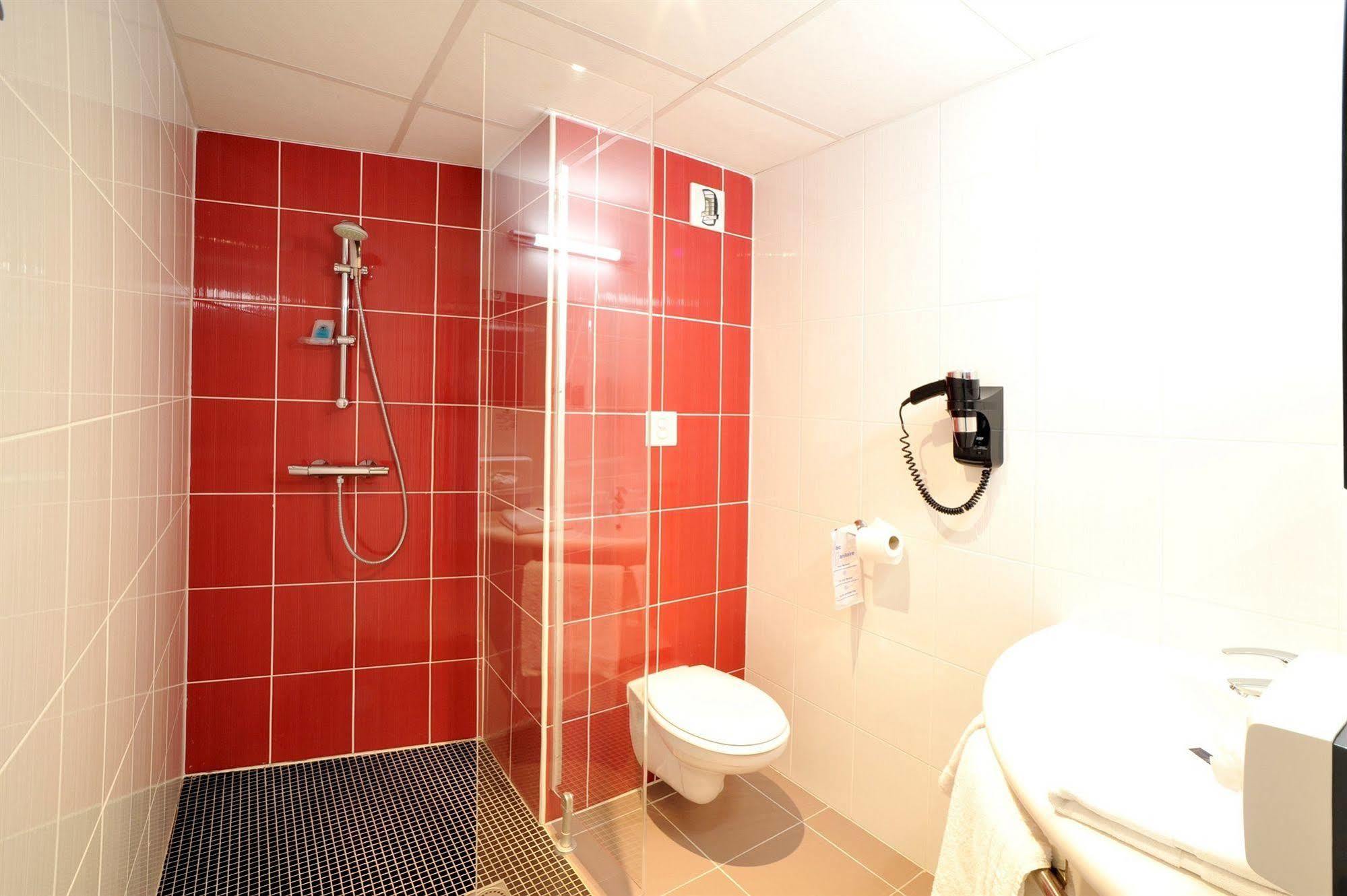 The Originals City, Hotel Novella Premium, Nantes Est Каркфу Экстерьер фото